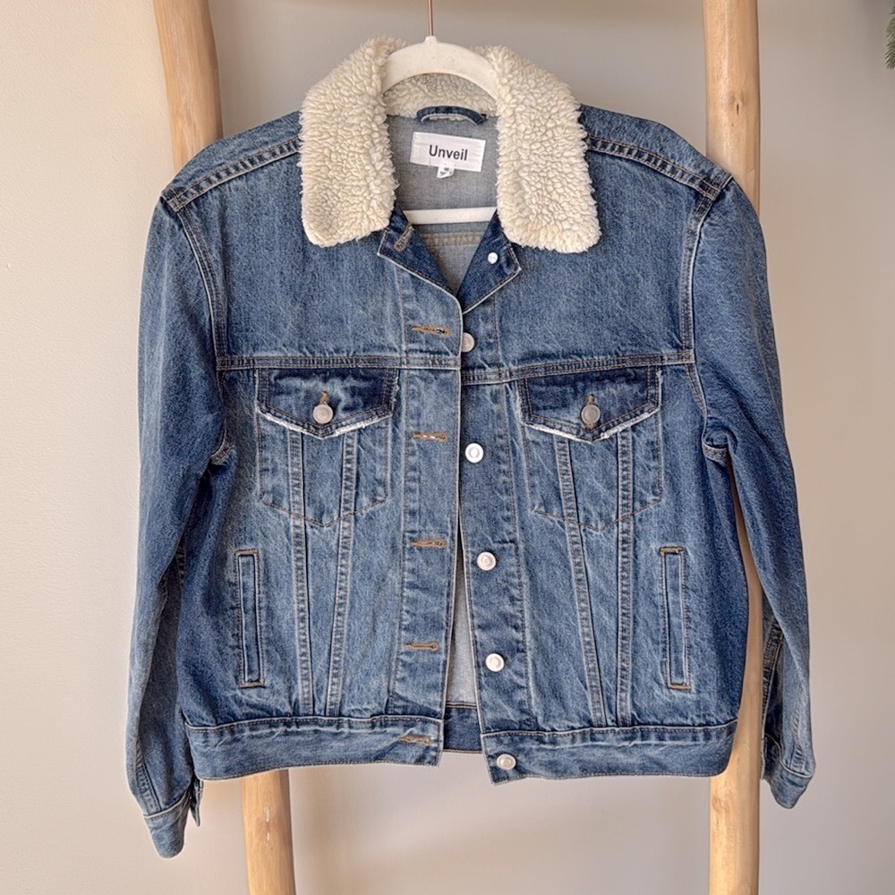 Unveil Victoria's Secret PINK Denim Trucker Jacket Sherpa Collar Jean Coat M